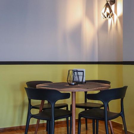 2Bd - Deer Traveler Family Apt Apartment Солун Екстериор снимка